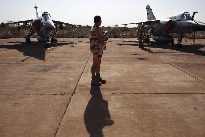 Máy bay chiến đấu Mirage F1 của Pháp tại căn cứ không quân Mali - Bamako (ảnh chụp ngày 14/1/13)